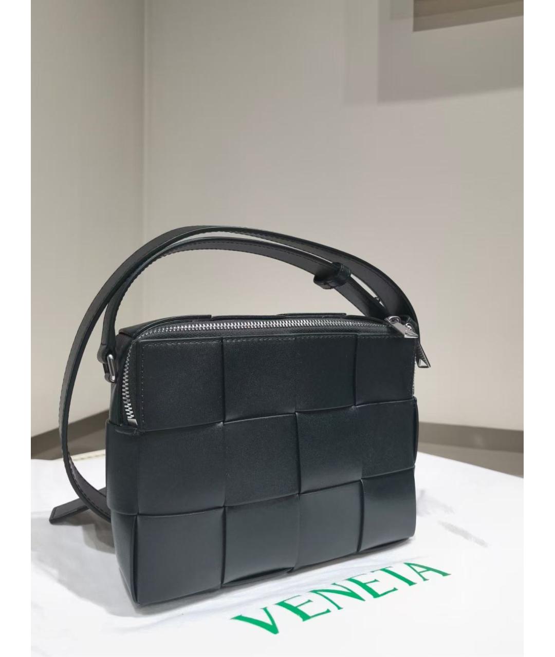 BOTTEGA VENETA Черная кожаная сумка через плечо, фото 3