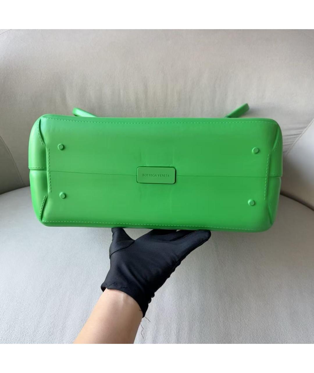 BOTTEGA VENETA Зеленая кожаная сумка тоут, фото 6