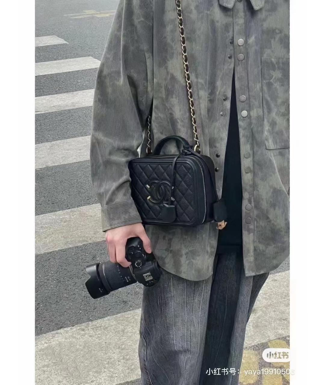 CHANEL Черная кожаная сумка через плечо, фото 6