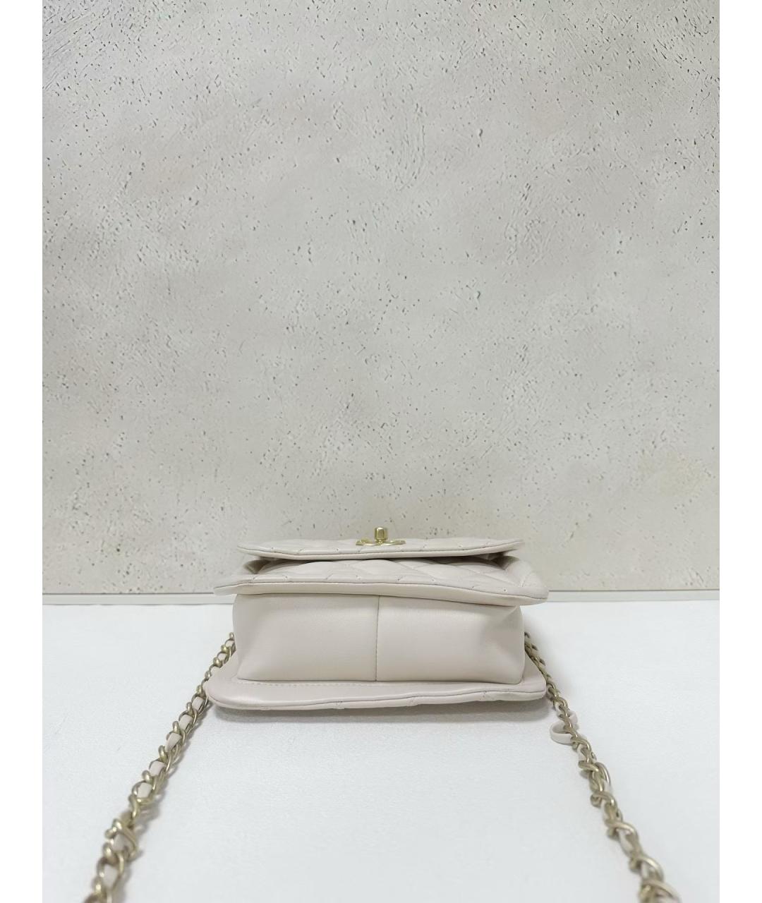 CHANEL Белая кожаная сумка через плечо, фото 5