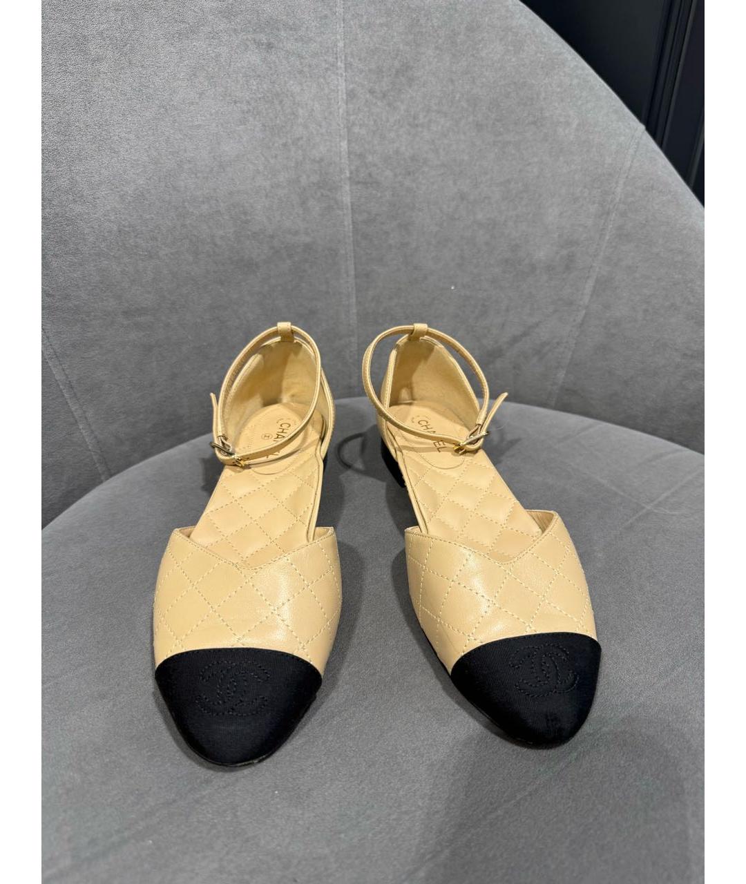 CHANEL Белые кожаные босоножки, фото 2