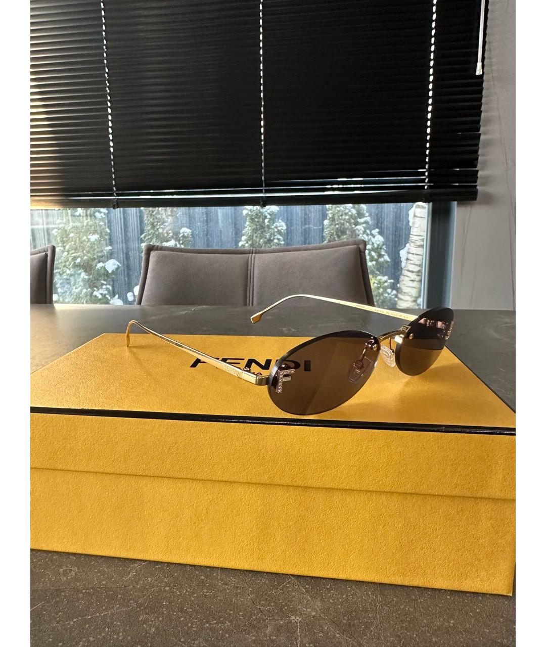 FENDI Черные металлические солнцезащитные очки, фото 2