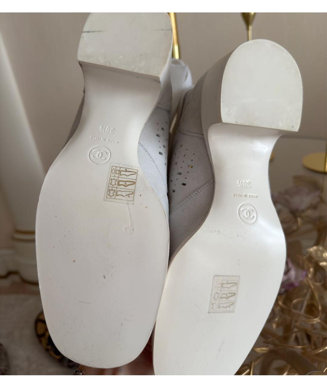CHANEL Серые замшевые сандалии, фото 3