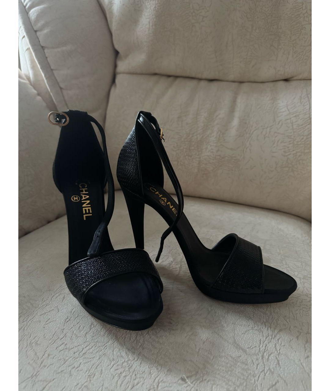 CHANEL Черные кожаные босоножки, фото 2