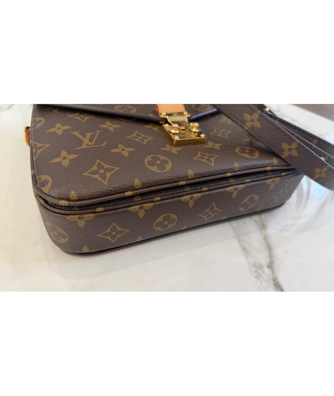 LOUIS VUITTON Коричневая сумка через плечо, фото 4