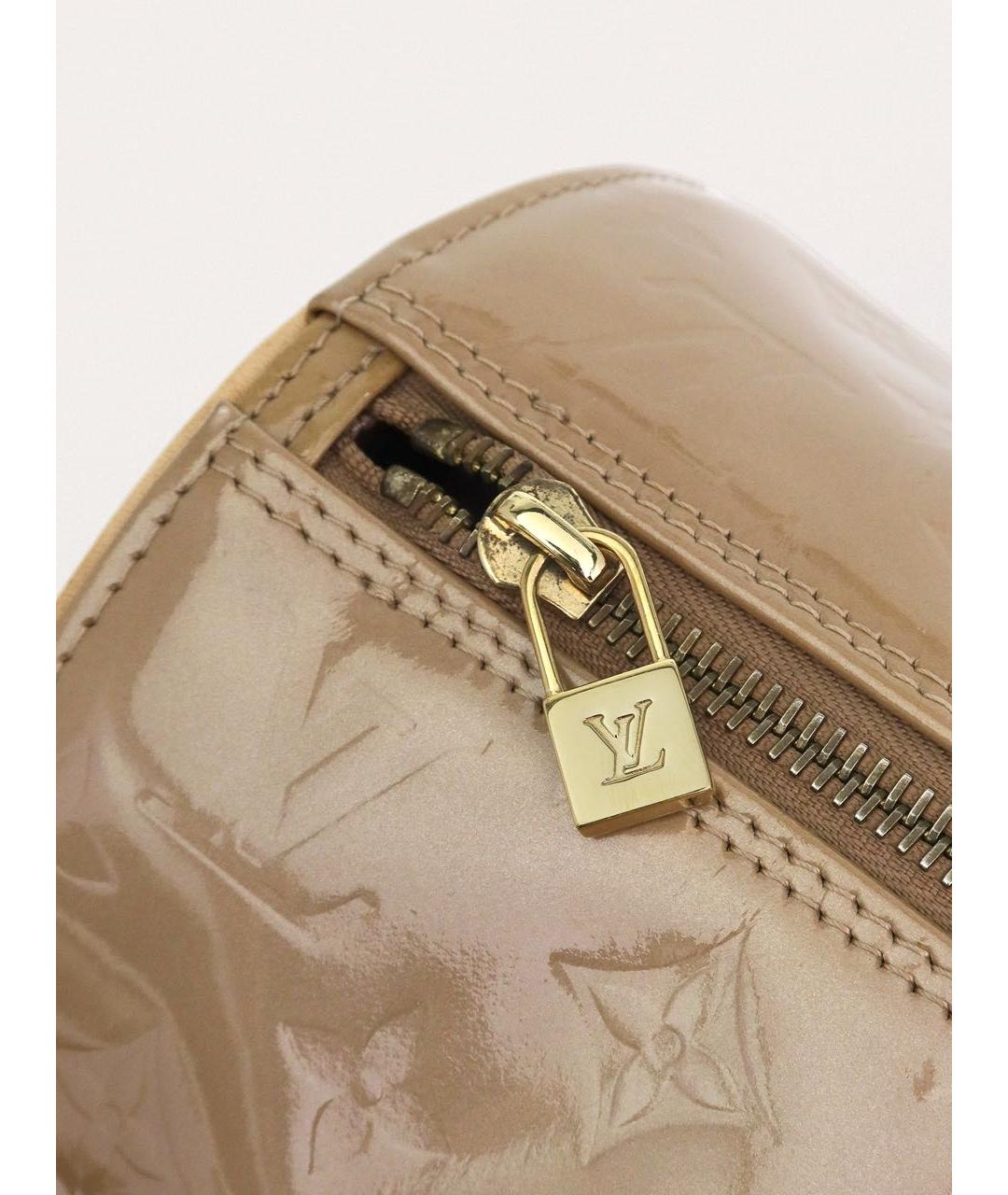 LOUIS VUITTON Бежевая сумка с короткими ручками из лакированной кожи, фото 7