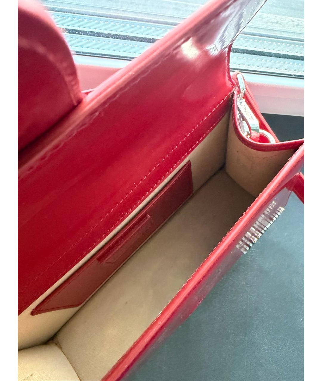 JACQUEMUS Красная сумка с короткими ручками из лакированной кожи, фото 4
