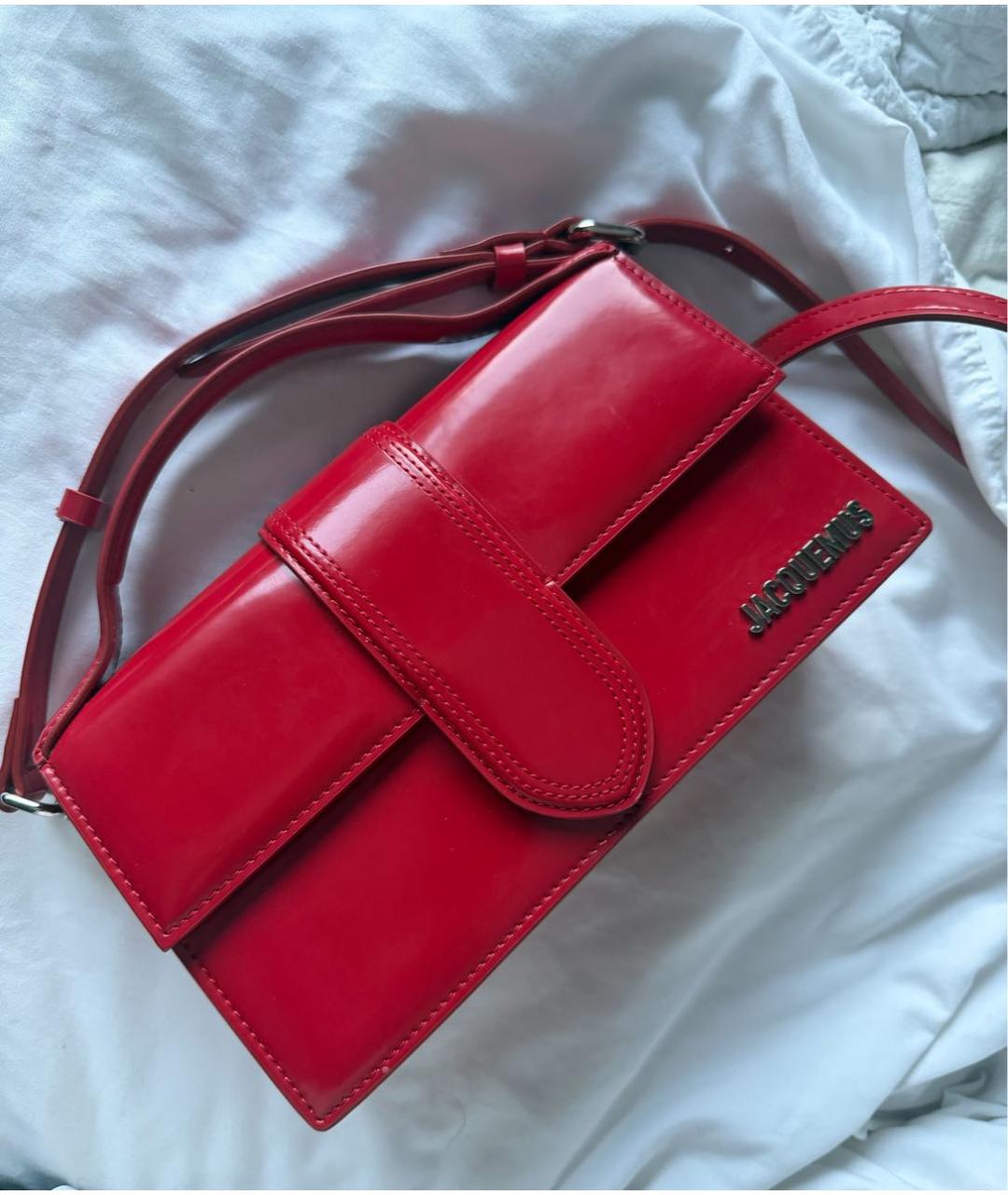 JACQUEMUS Красная сумка с короткими ручками из лакированной кожи, фото 2