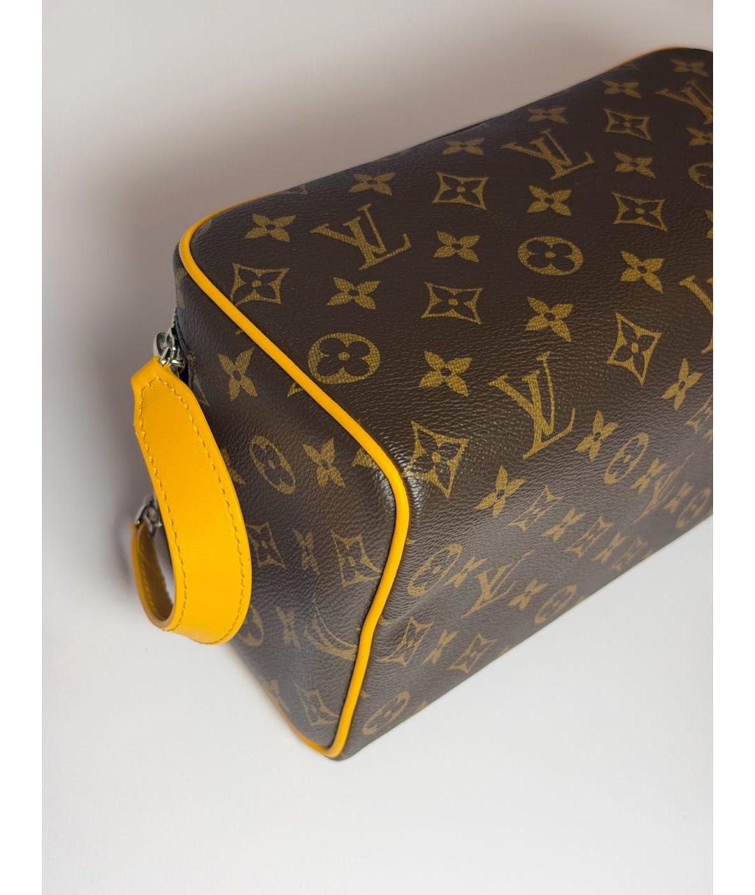 LOUIS VUITTON Коричневая косметичка, фото 7