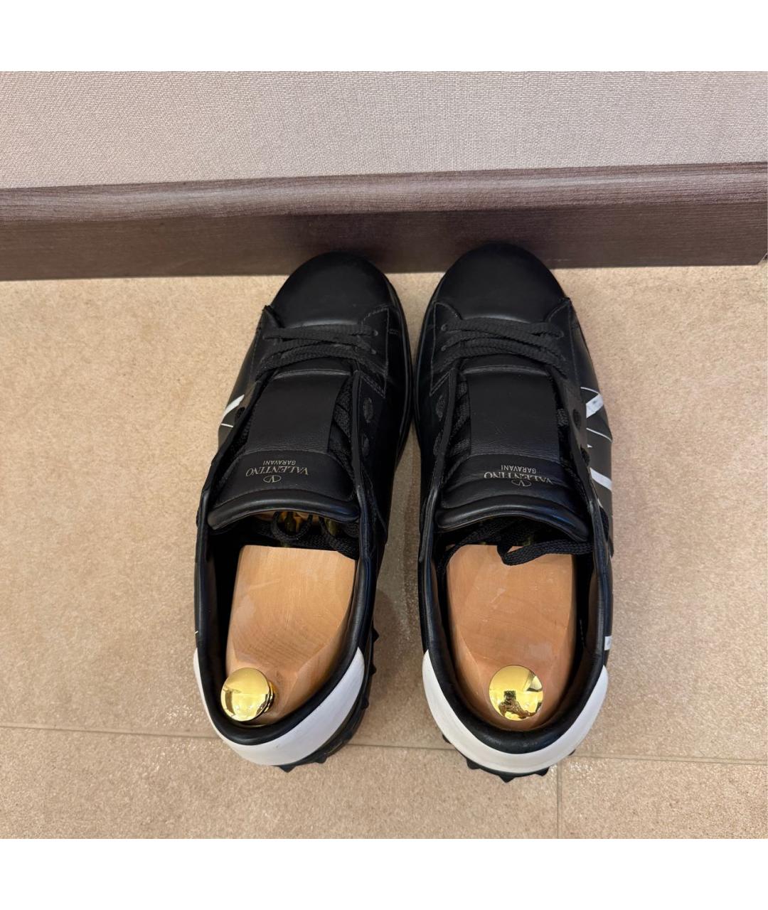 VALENTINO Черные кожаные низкие кроссовки / кеды, фото 3
