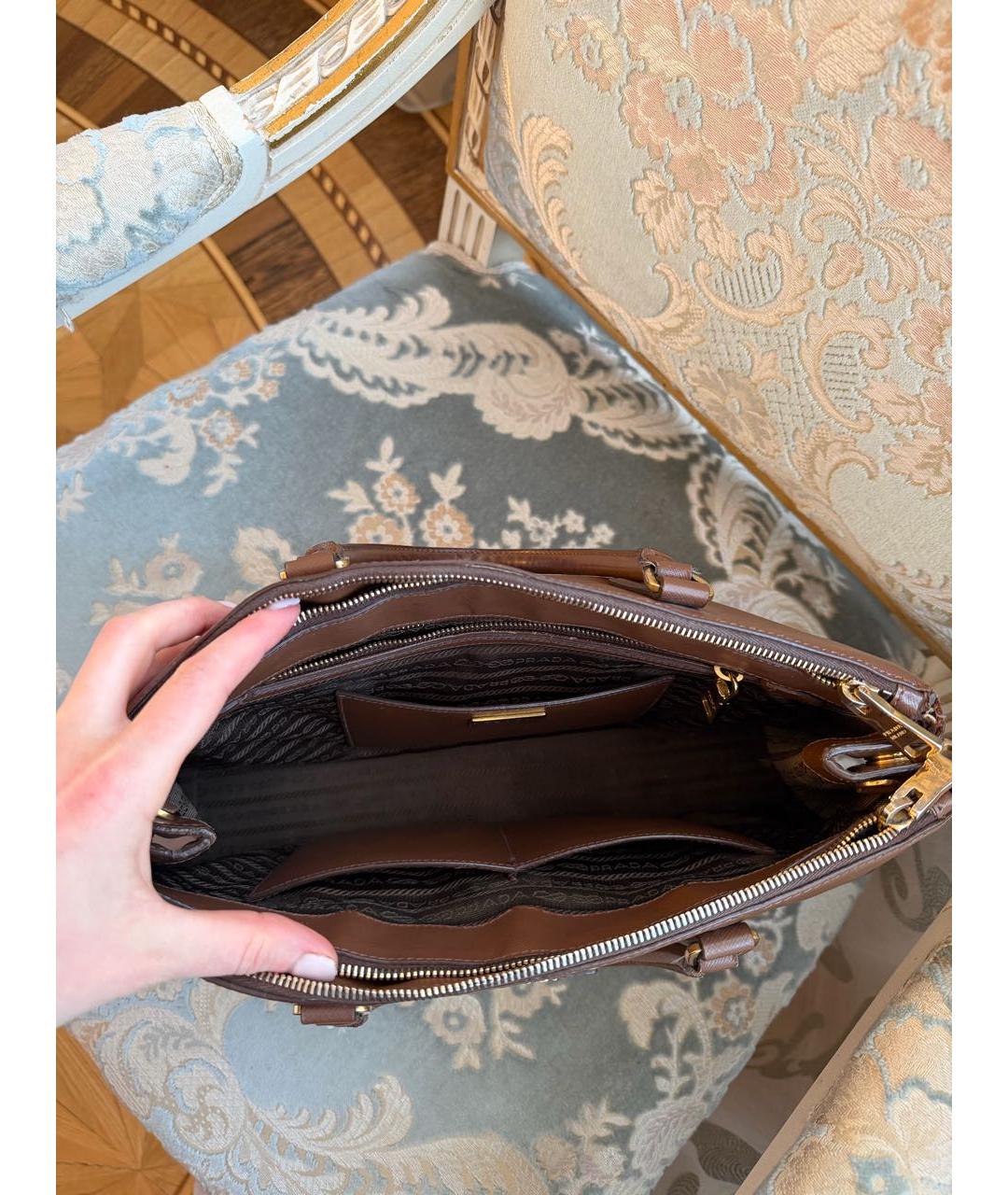 PRADA Коричневая кожаная сумка на плечо, фото 4