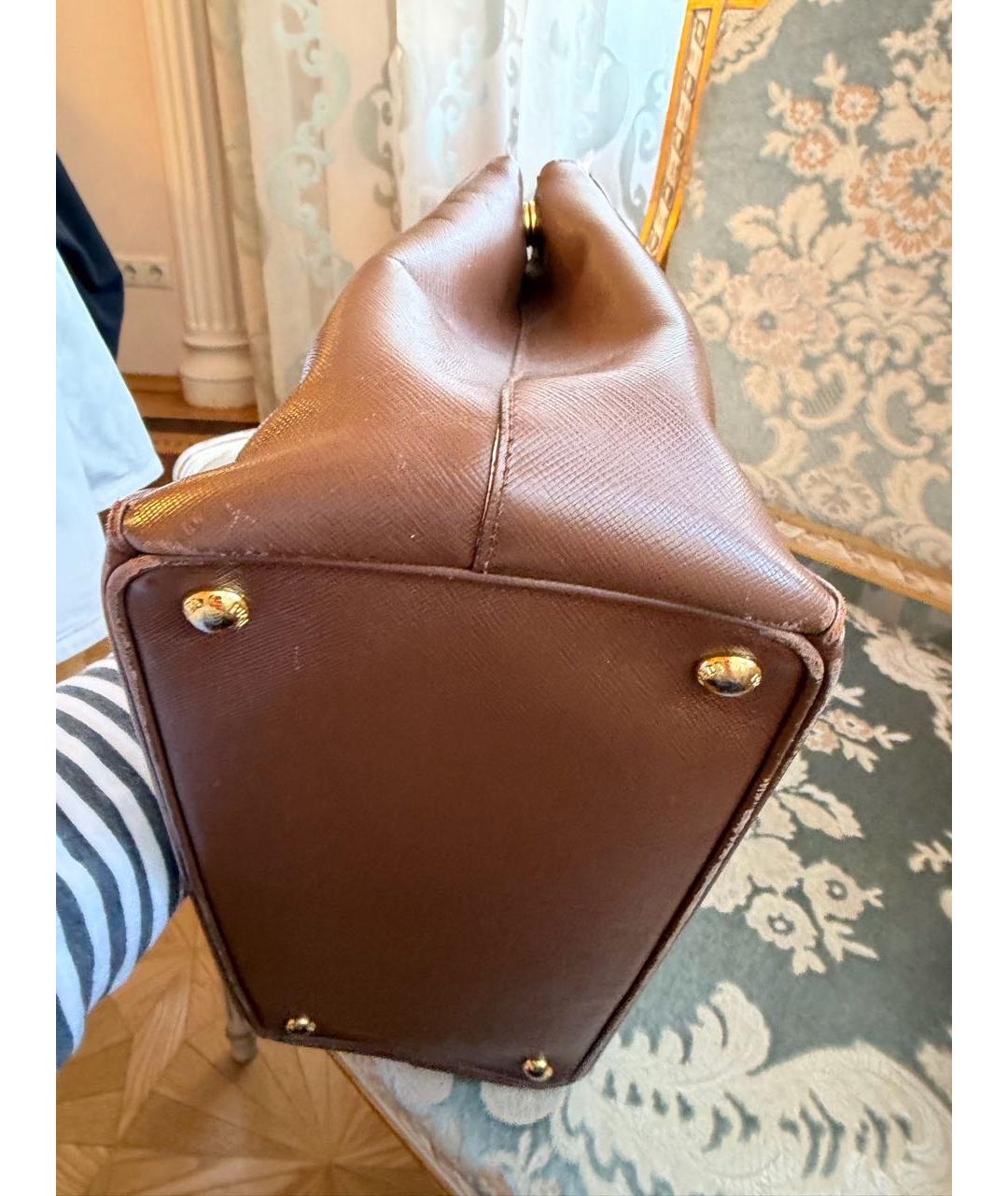 PRADA Коричневая кожаная сумка на плечо, фото 5