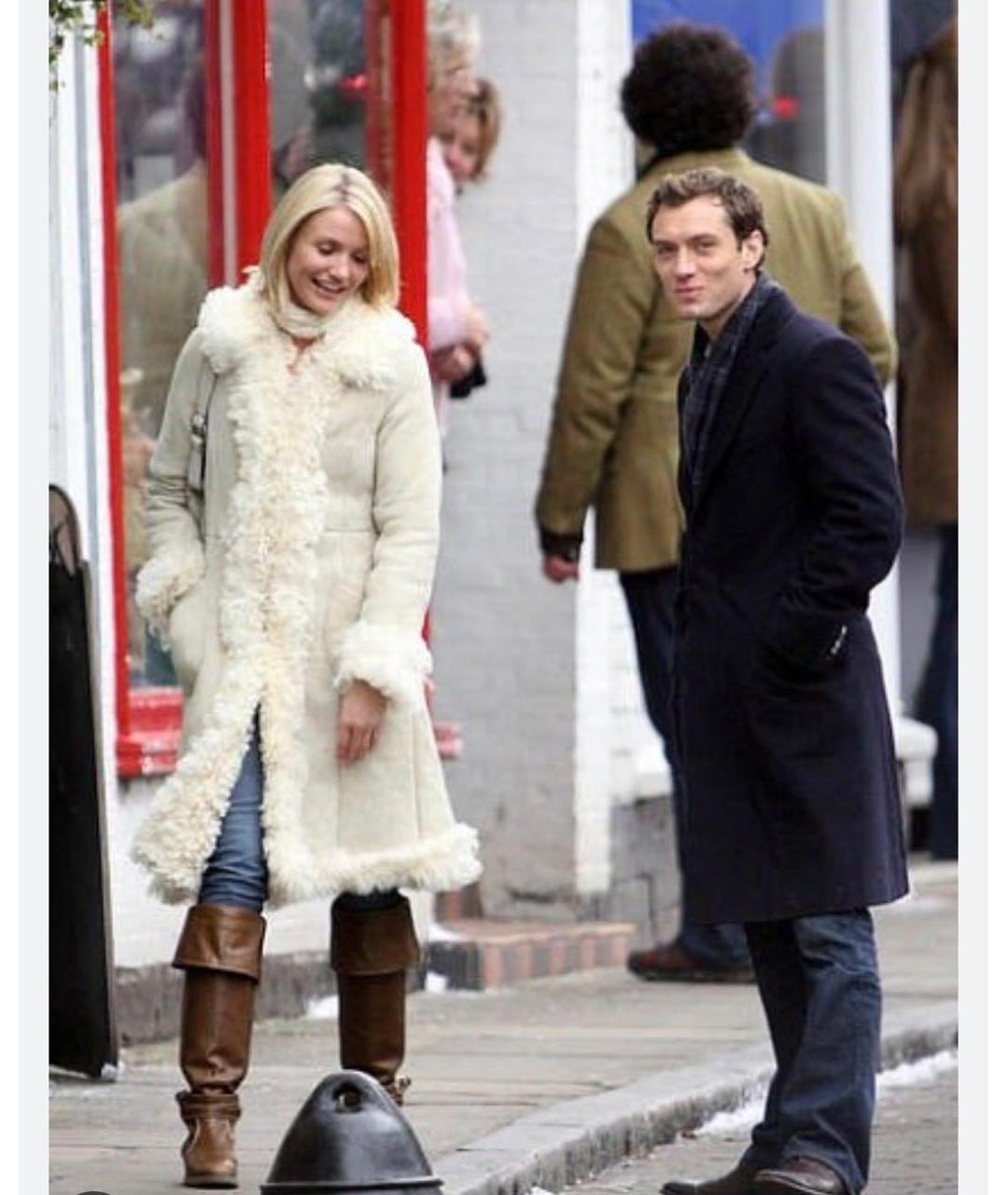 MIU MIU Бежевая меховая дубленка, фото 4