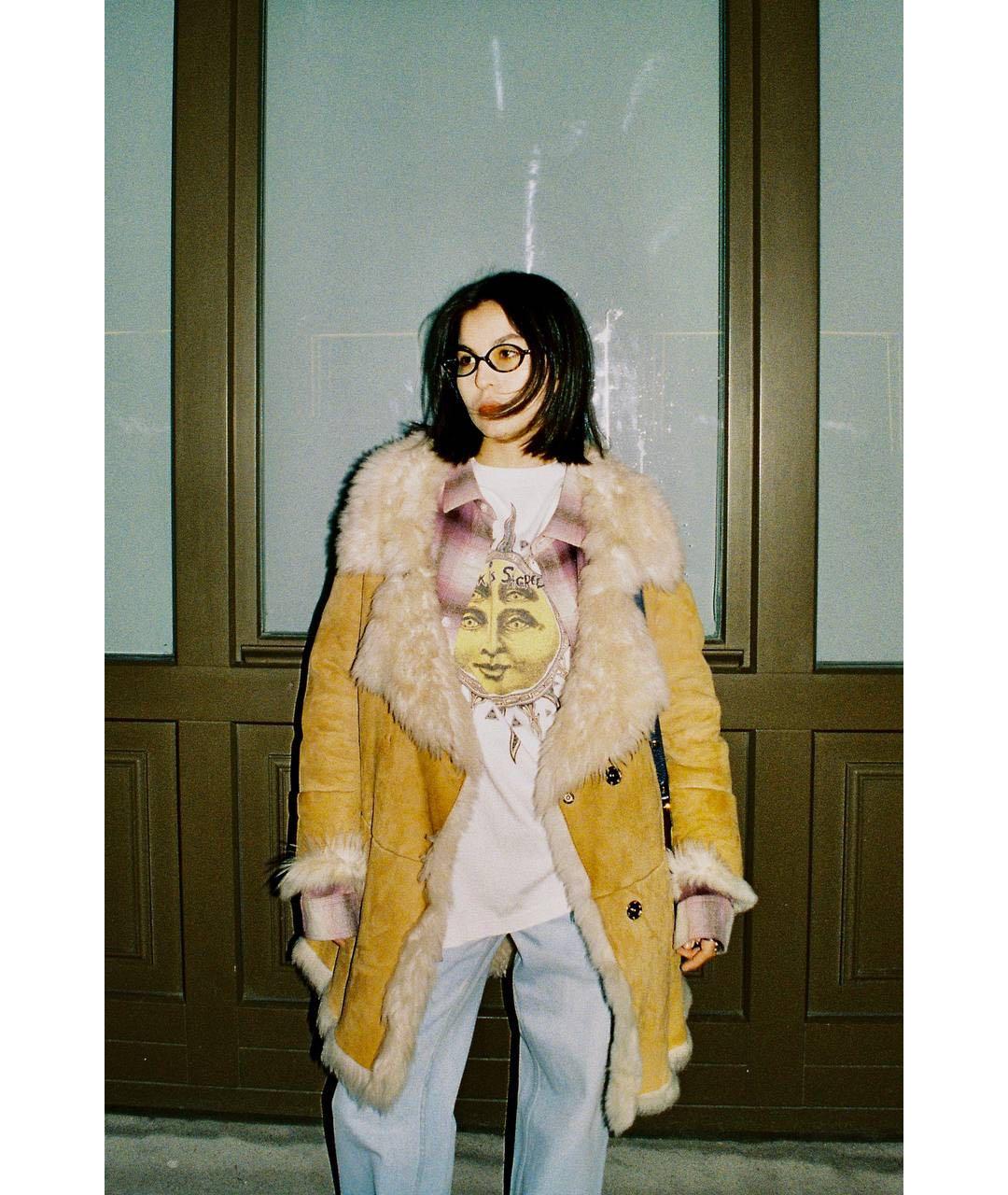 MIU MIU Бежевая меховая дубленка, фото 6