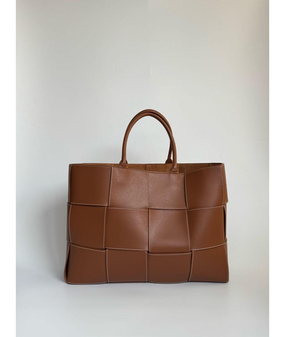 BOTTEGA VENETA Коричневая кожаная сумка тоут, фото 3