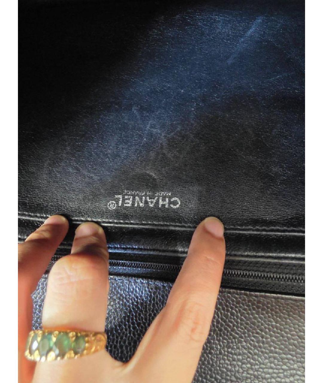 CHANEL Черная кожаная сумка с короткими ручками, фото 7