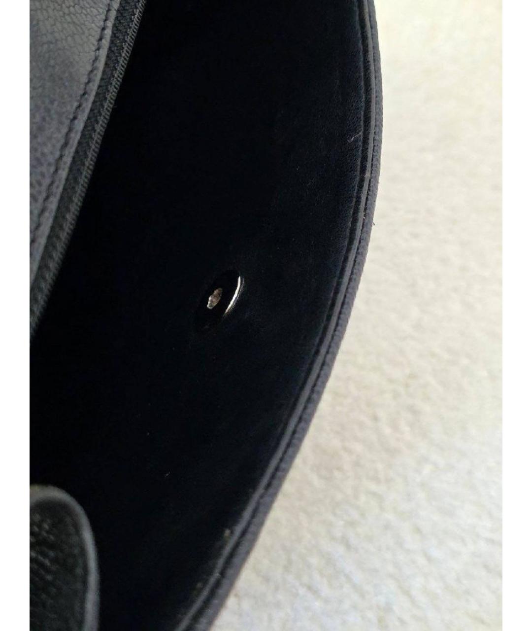 CHANEL Черная кожаная сумка с короткими ручками, фото 6