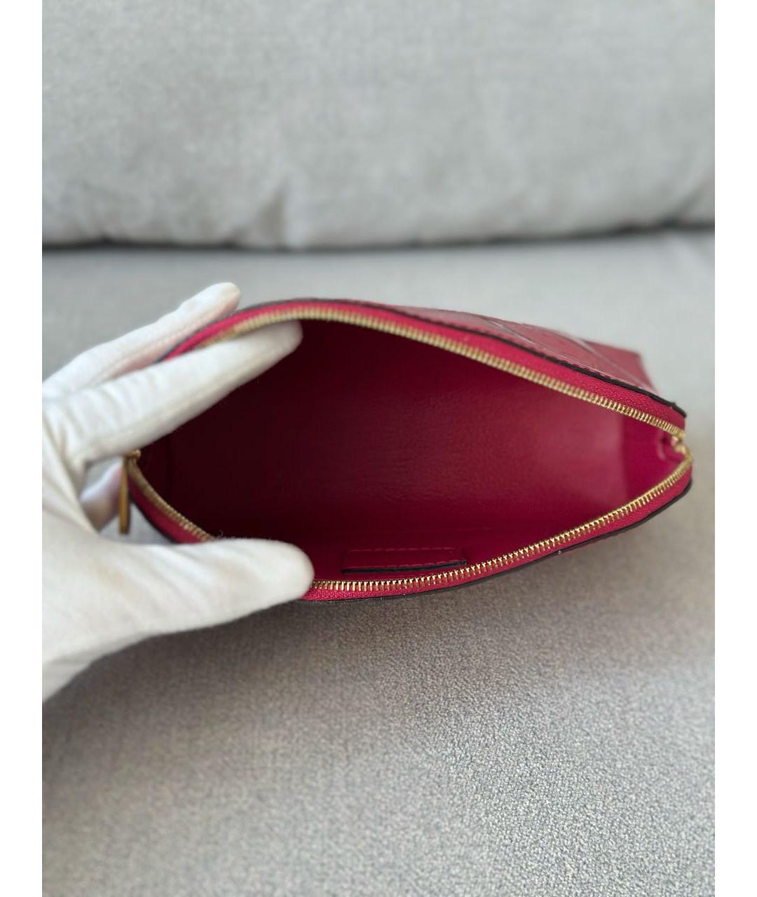 LOUIS VUITTON Красная косметичка из лакированной кожи, фото 7
