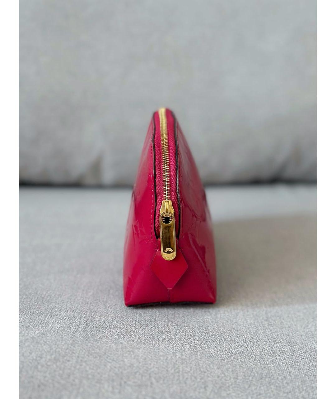 LOUIS VUITTON Красная косметичка из лакированной кожи, фото 5