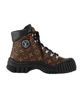 LOUIS VUITTON Ботинки