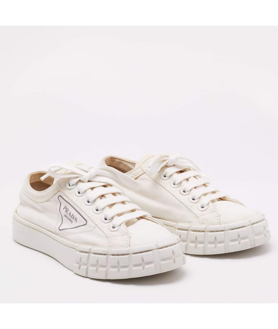 PRADA Белые текстильные кеды, фото 4