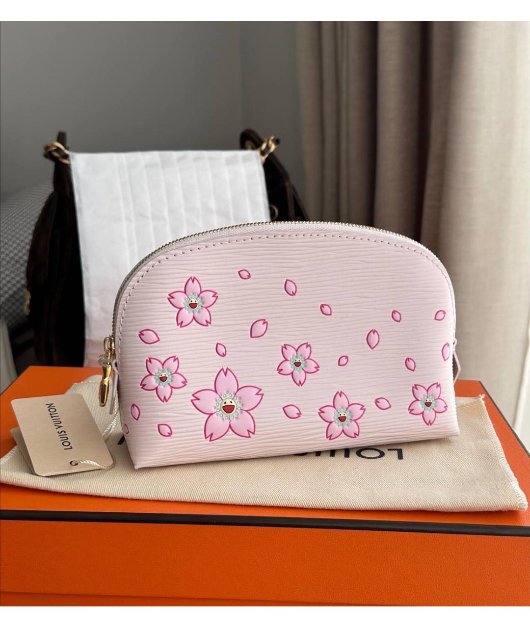 LOUIS VUITTON Розовая кожаная косметичка, фото 2