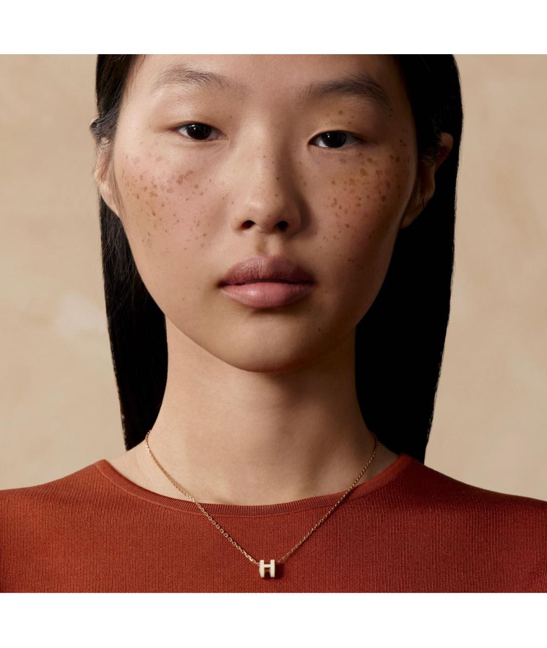 HERMES Белая металлическая подвеска, фото 3