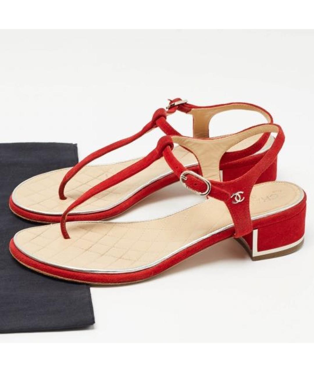 CHANEL Красные замшевые сандалии, фото 7