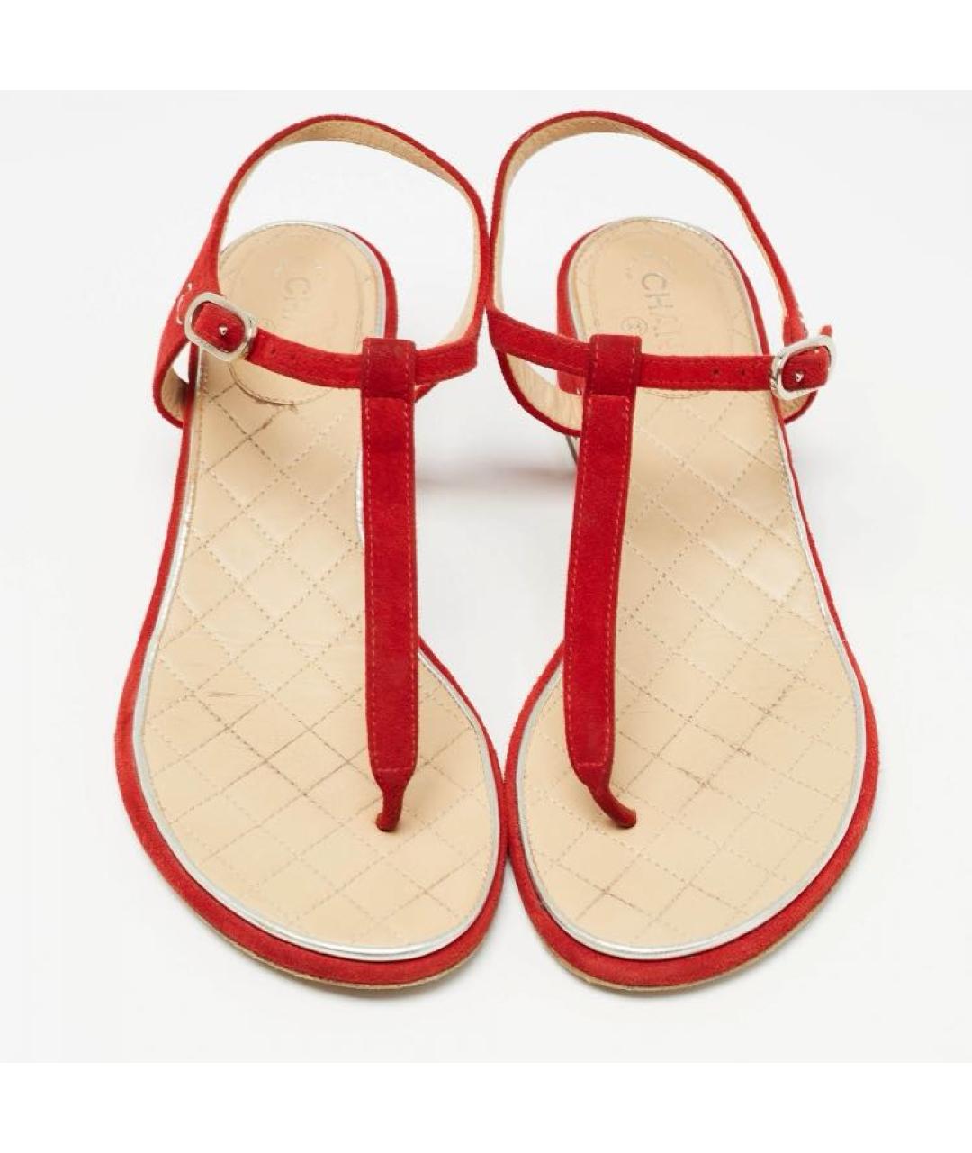 CHANEL Красные замшевые сандалии, фото 3