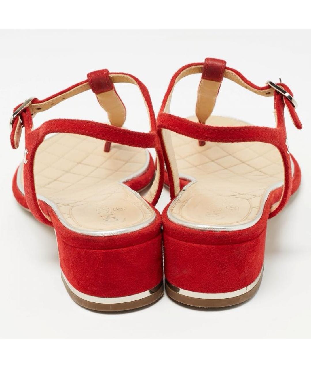 CHANEL Красные замшевые сандалии, фото 5