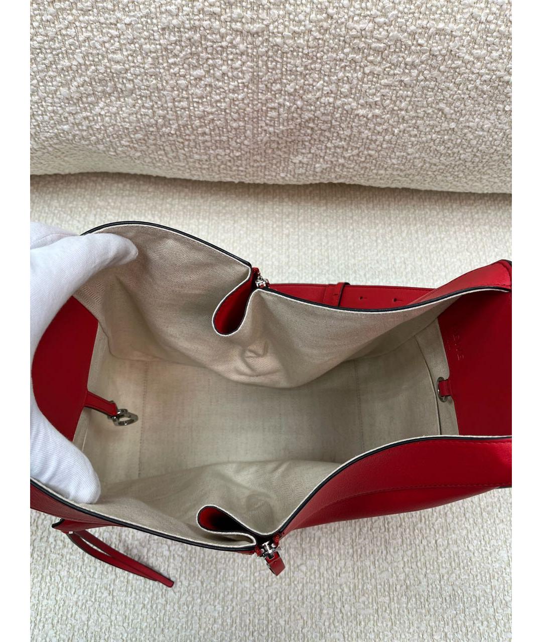LOEWE Красная кожаная сумка с короткими ручками, фото 4