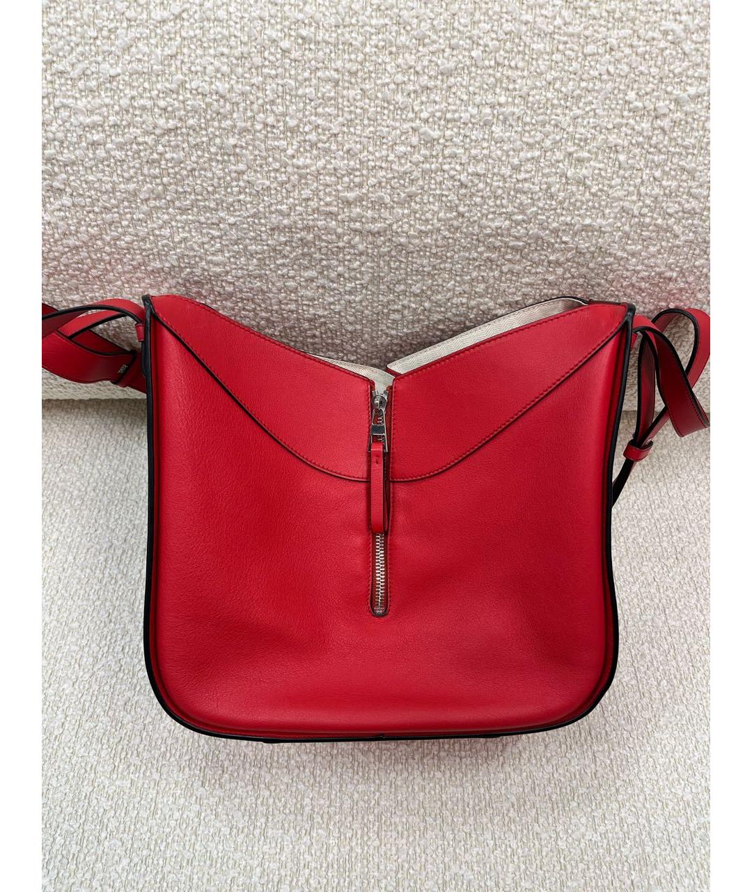 LOEWE Красная кожаная сумка с короткими ручками, фото 9