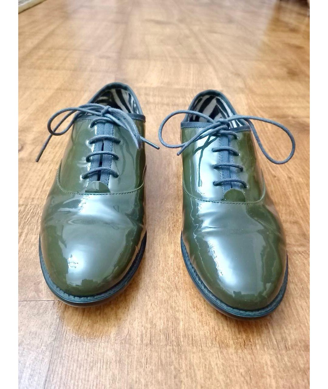 FERRAGAMO Антрацитовые лоферы из лакированной кожи, фото 3