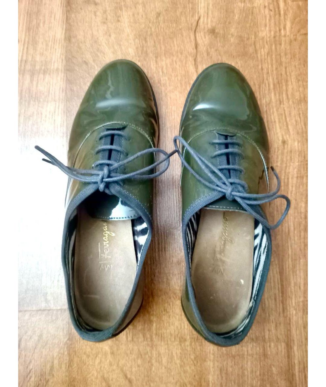 FERRAGAMO Антрацитовые лоферы из лакированной кожи, фото 4