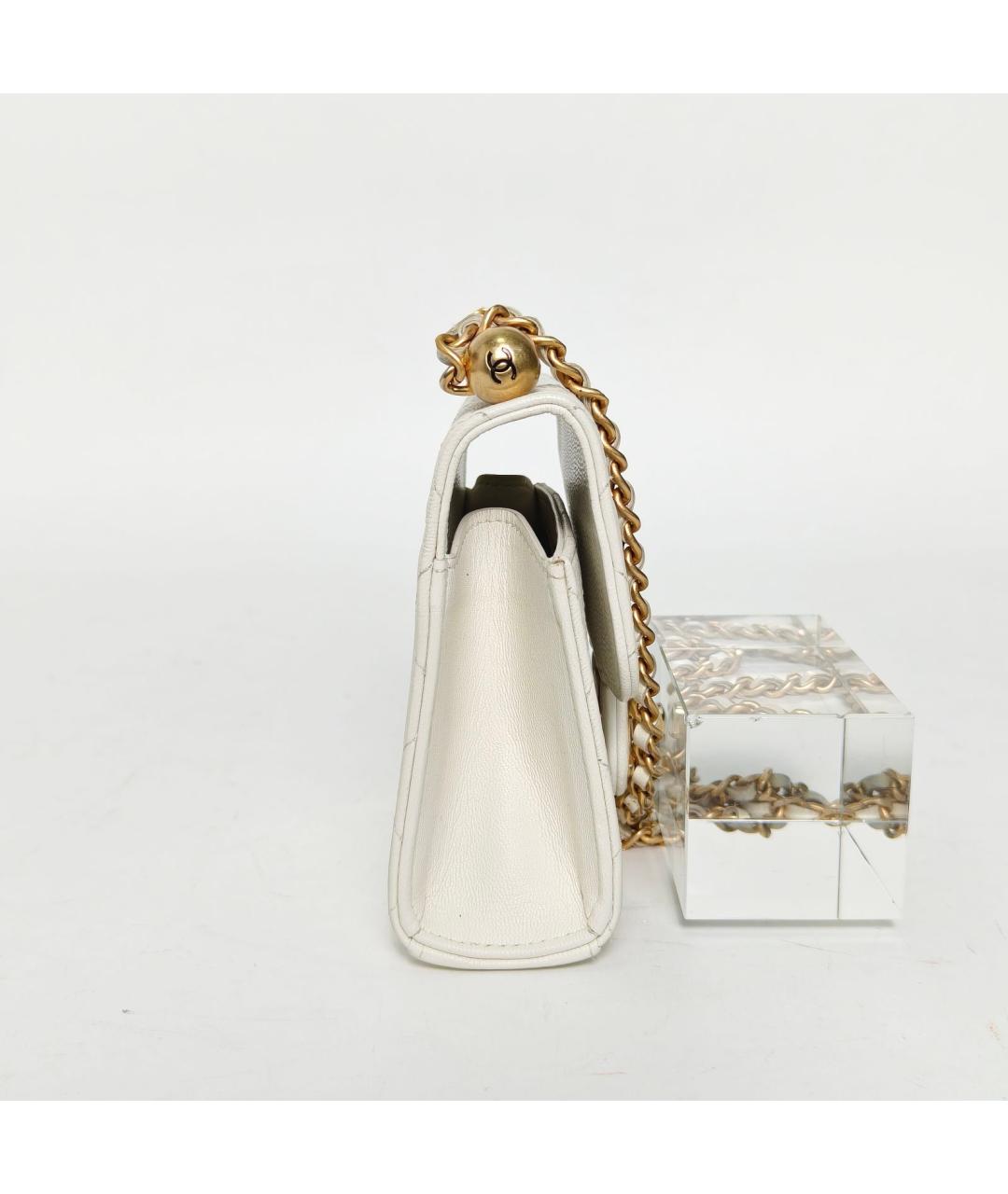 CHANEL Белая кожаная сумка через плечо, фото 3