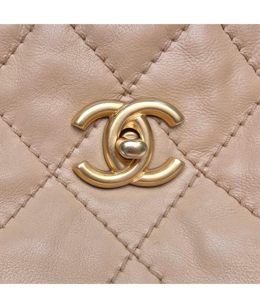 CHANEL Бежевая кожаная сумка через плечо, фото 7