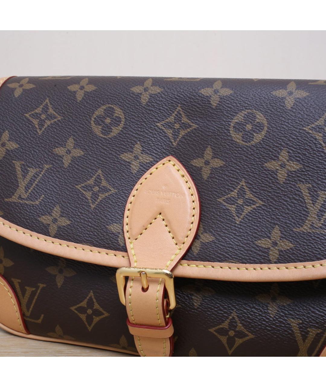 LOUIS VUITTON Коричневая сумка через плечо, фото 8