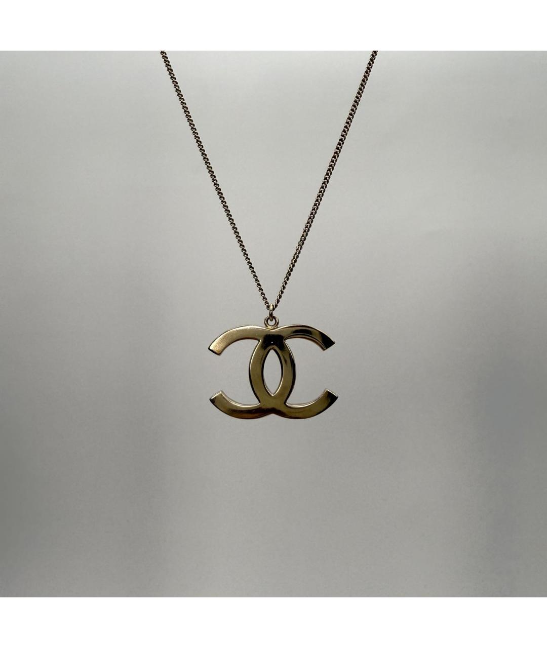 CHANEL Золотая металлическая подвеска, фото 3