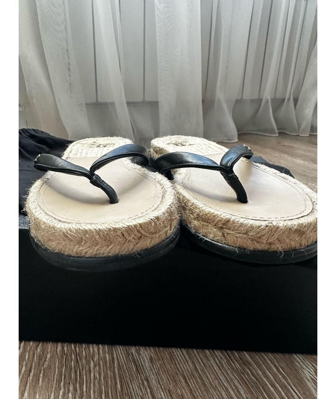 CHANEL Черные кожаные шлепанцы, фото 2