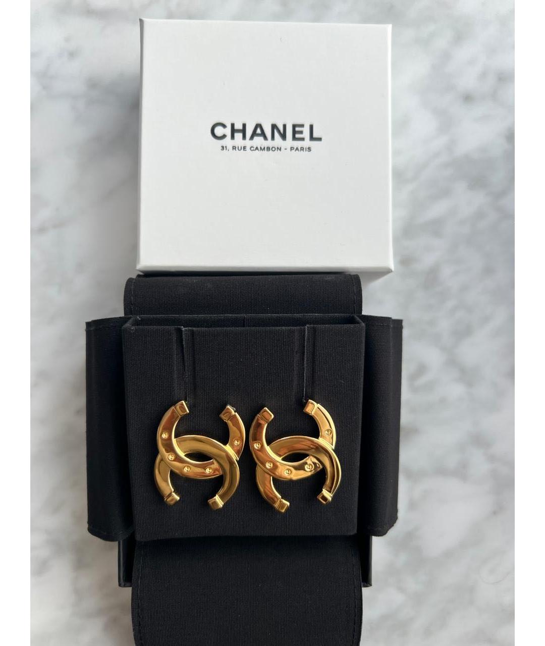 CHANEL Золотые металлические серьги, фото 2
