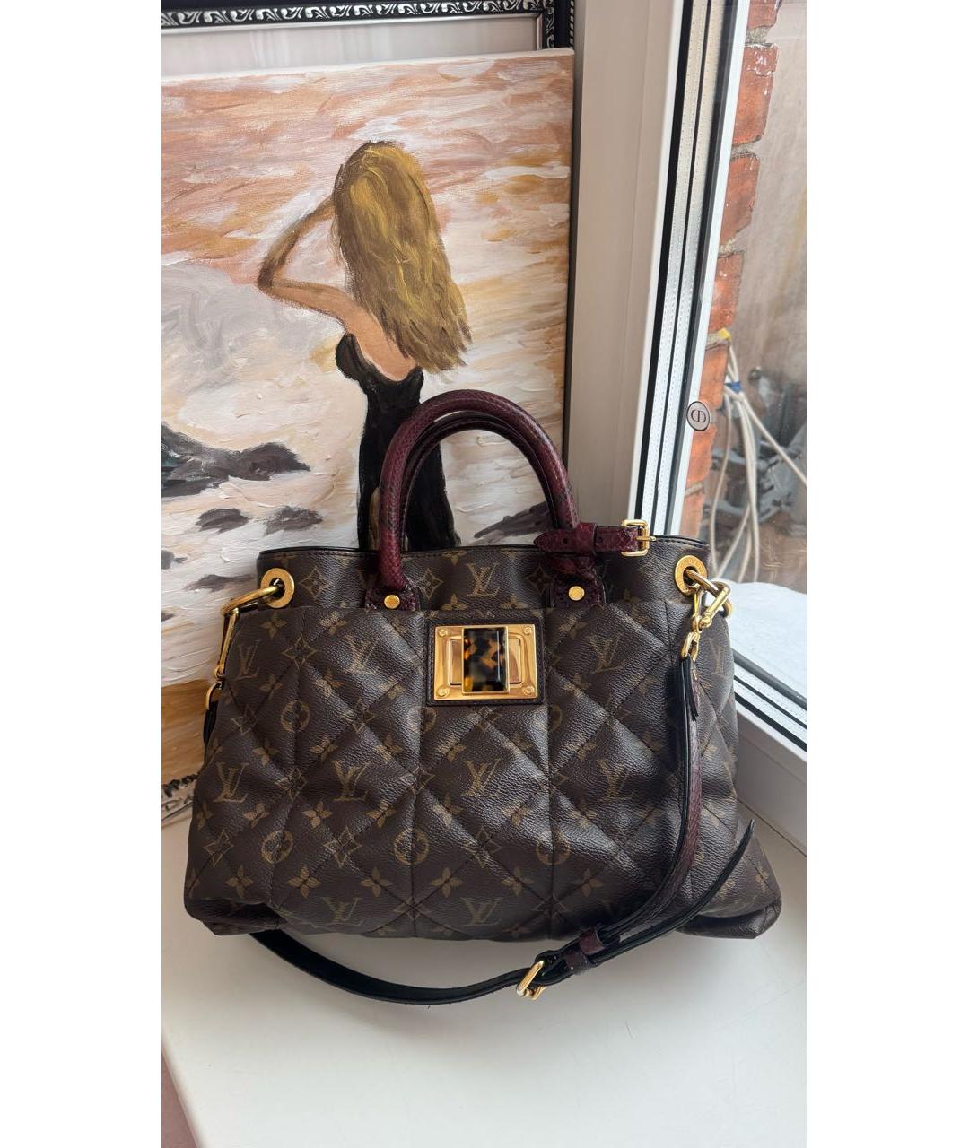 LOUIS VUITTON Коричневая сумка с короткими ручками из экзотической кожи, фото 8