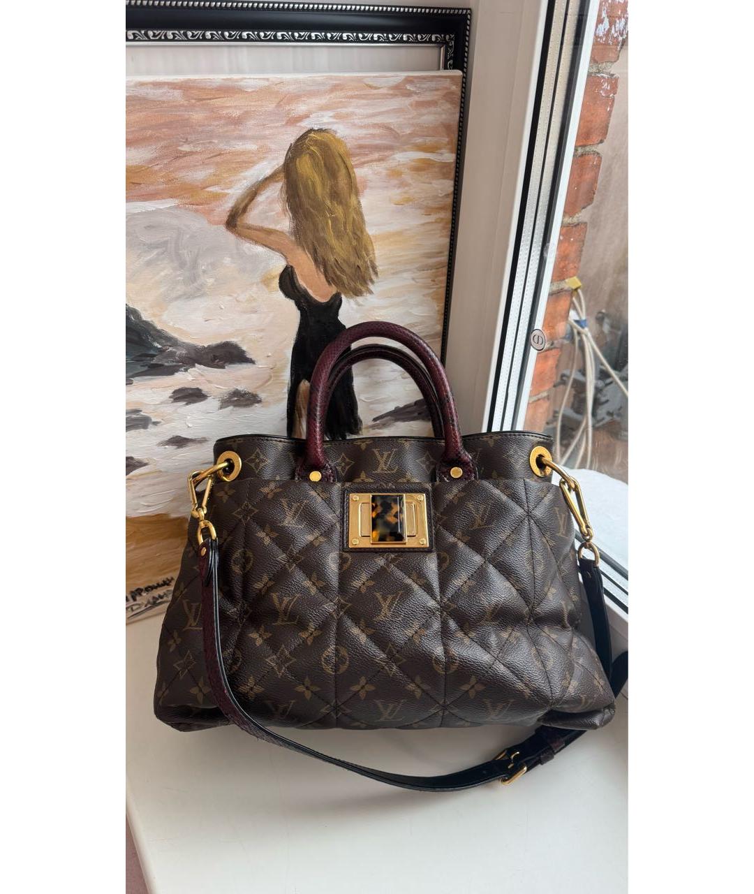 LOUIS VUITTON Коричневая сумка с короткими ручками из экзотической кожи, фото 9