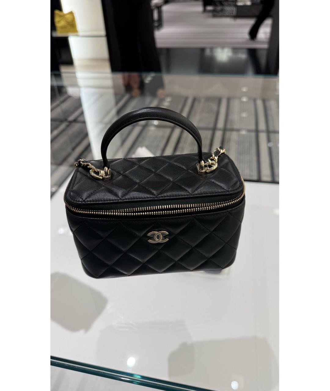 CHANEL Черная кожаная сумка через плечо, фото 4