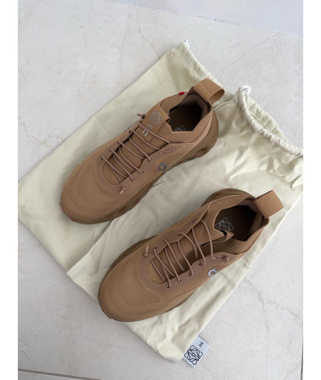 LOEWE Бежевые кроссовки, фото 2