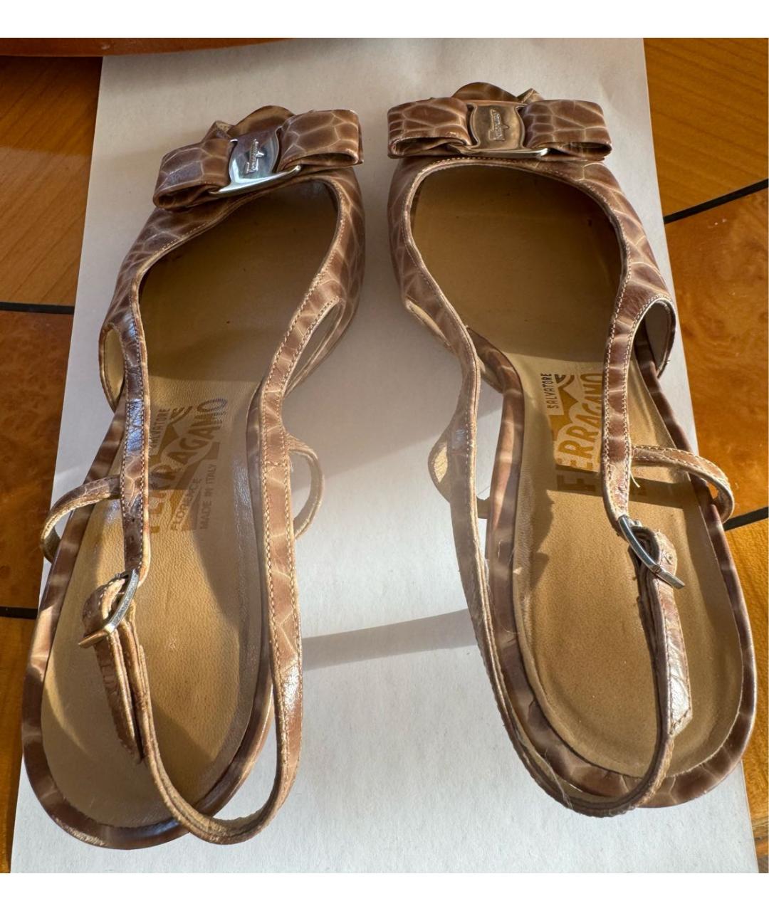 FERRAGAMO Коричневые кожаные босоножки, фото 3