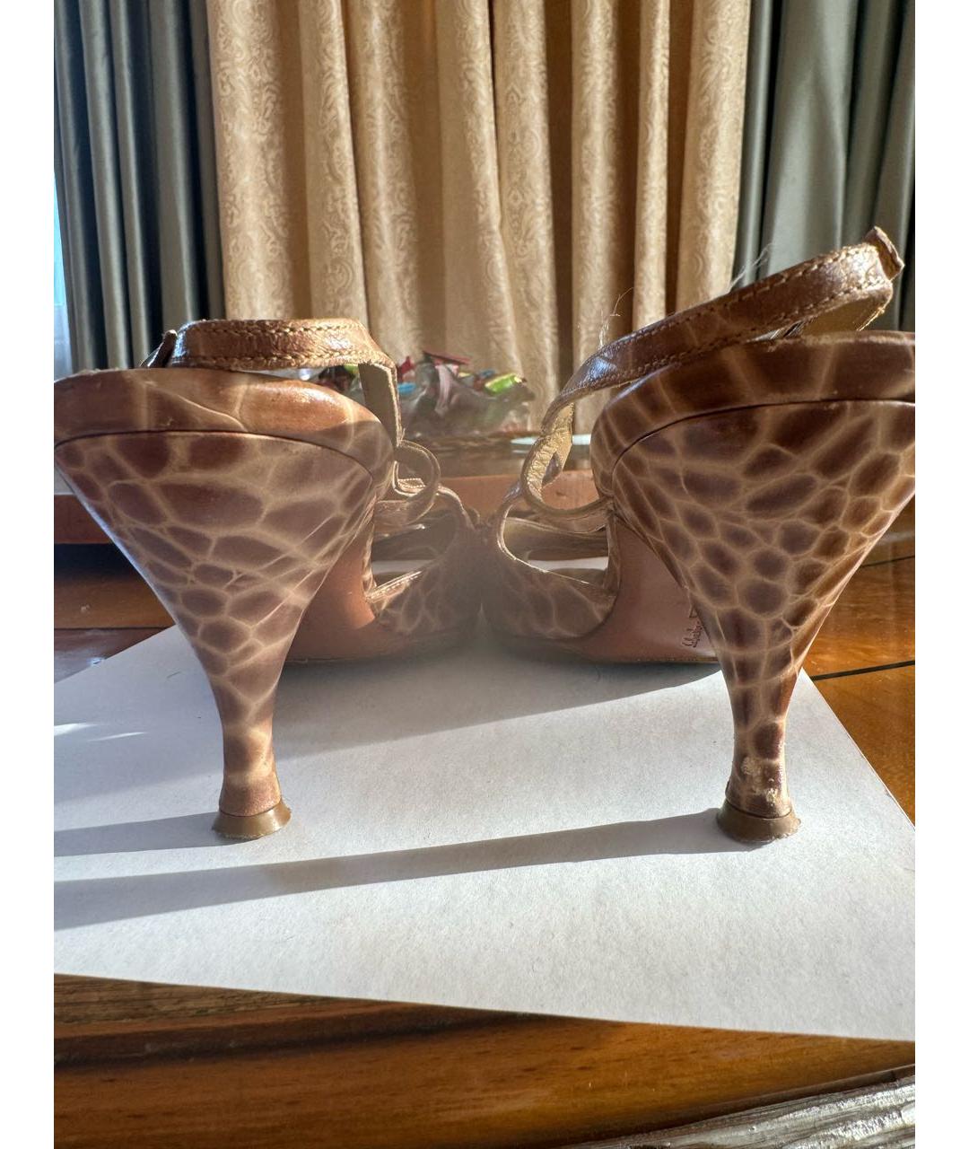 FERRAGAMO Коричневые кожаные босоножки, фото 4