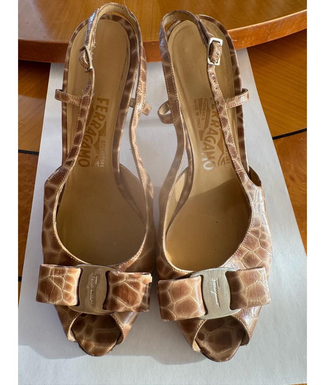 FERRAGAMO Коричневые кожаные босоножки, фото 2