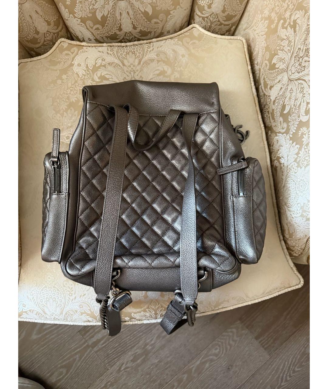CHANEL Серебрянный кожаный рюкзак, фото 3