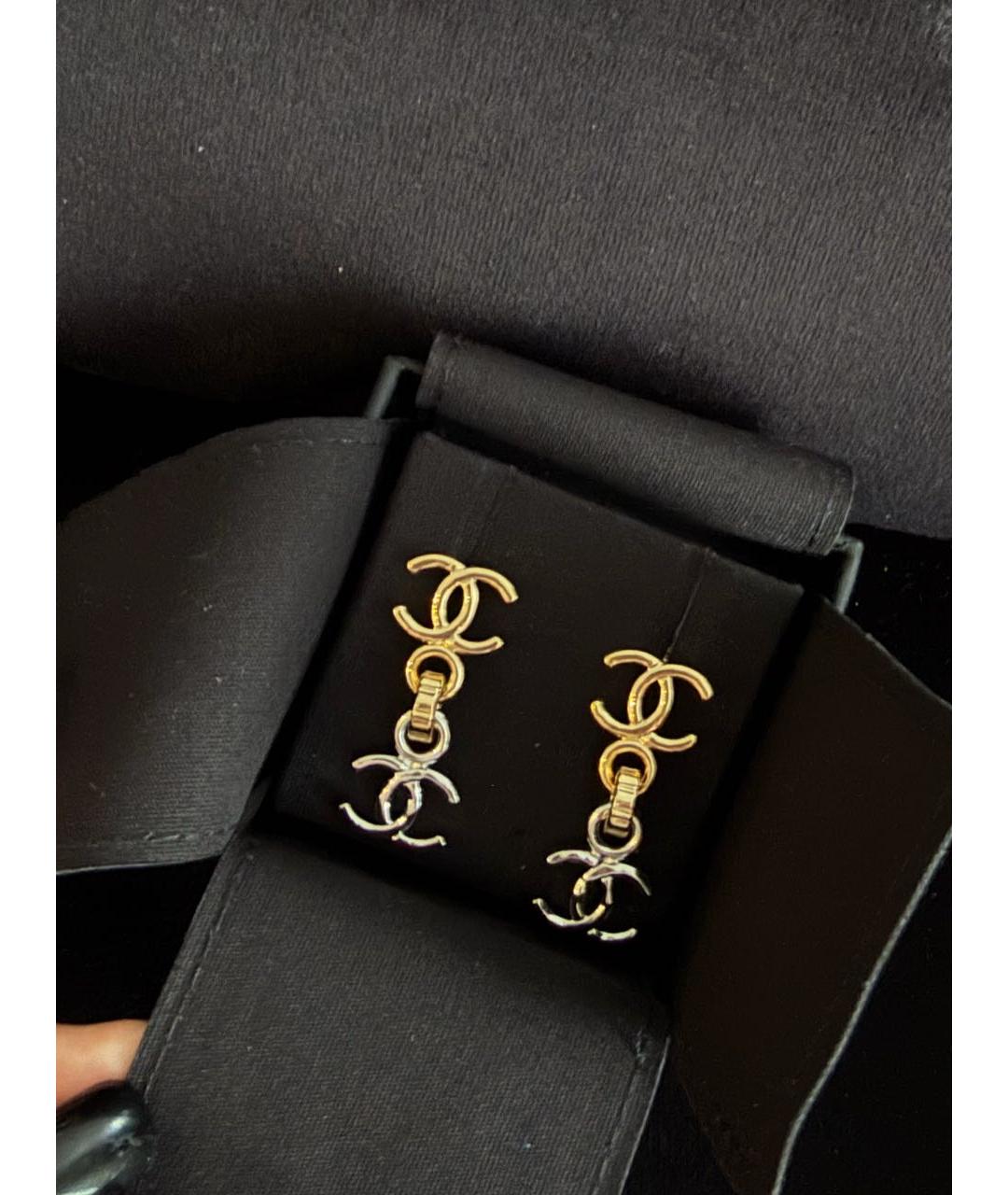CHANEL Золотые металлические серьги, фото 3