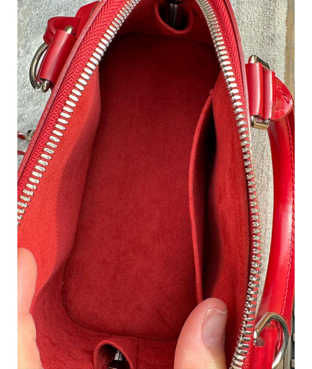 LOUIS VUITTON Красная кожаная сумка с короткими ручками, фото 3